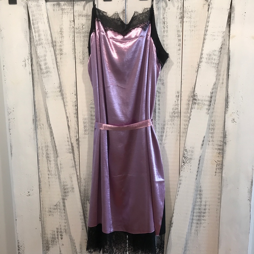 NWT ELVI Plus Size Lavender Lace trim slipdress